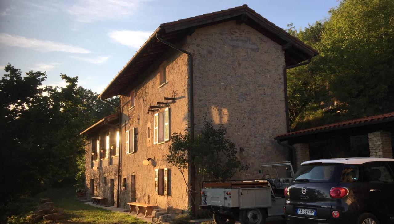 Bed and Breakfast Residenza Cima Le Vigne Millesimo Exterior foto