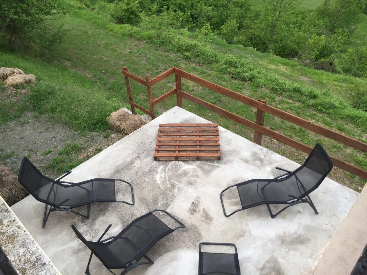 Bed and Breakfast Residenza Cima Le Vigne Millesimo Exterior foto
