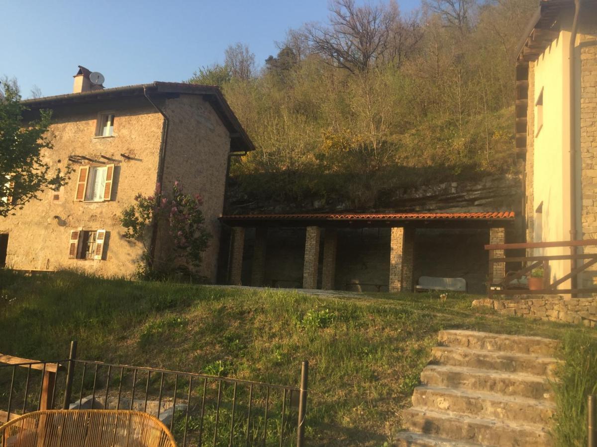 Bed and Breakfast Residenza Cima Le Vigne Millesimo Exterior foto