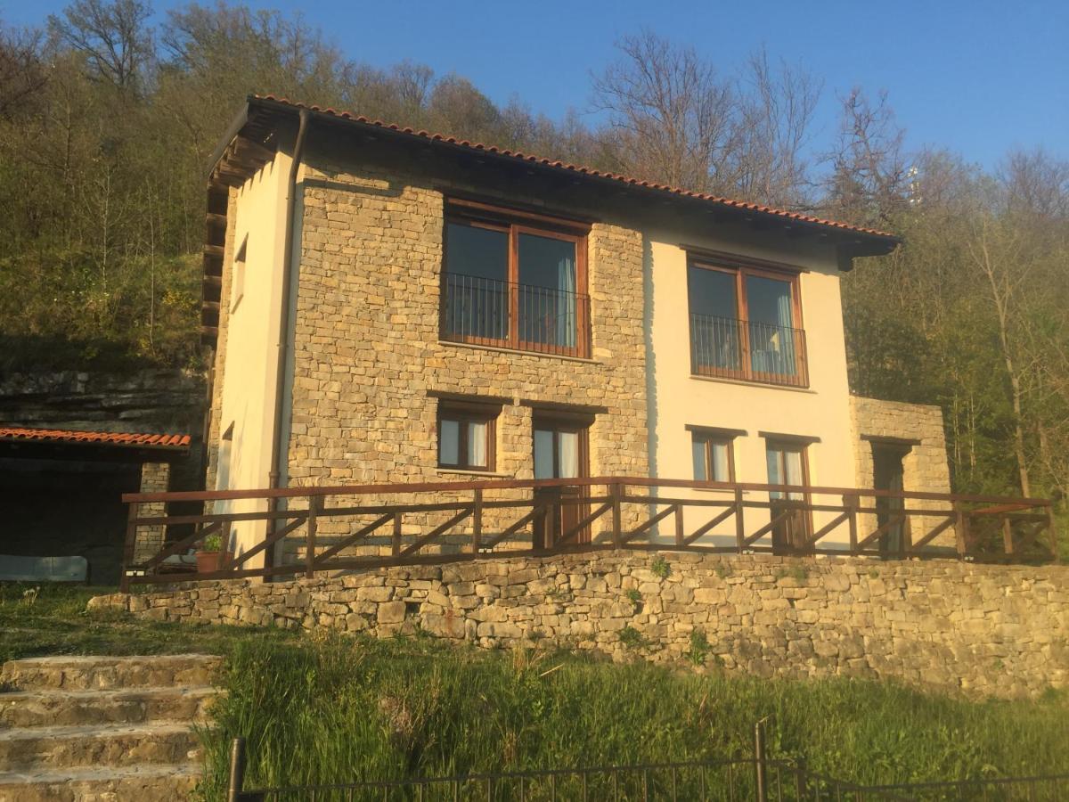 Bed and Breakfast Residenza Cima Le Vigne Millesimo Exterior foto